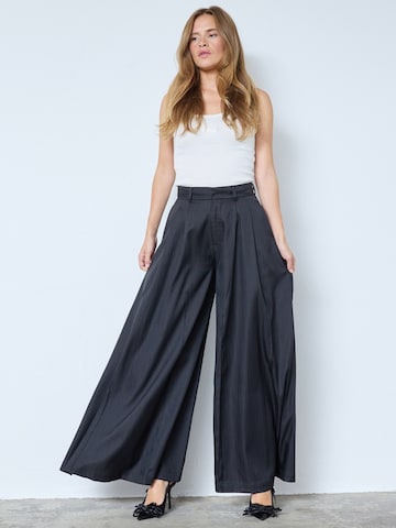 co'couture Широки крачоли Панталон 'Paris' в черно