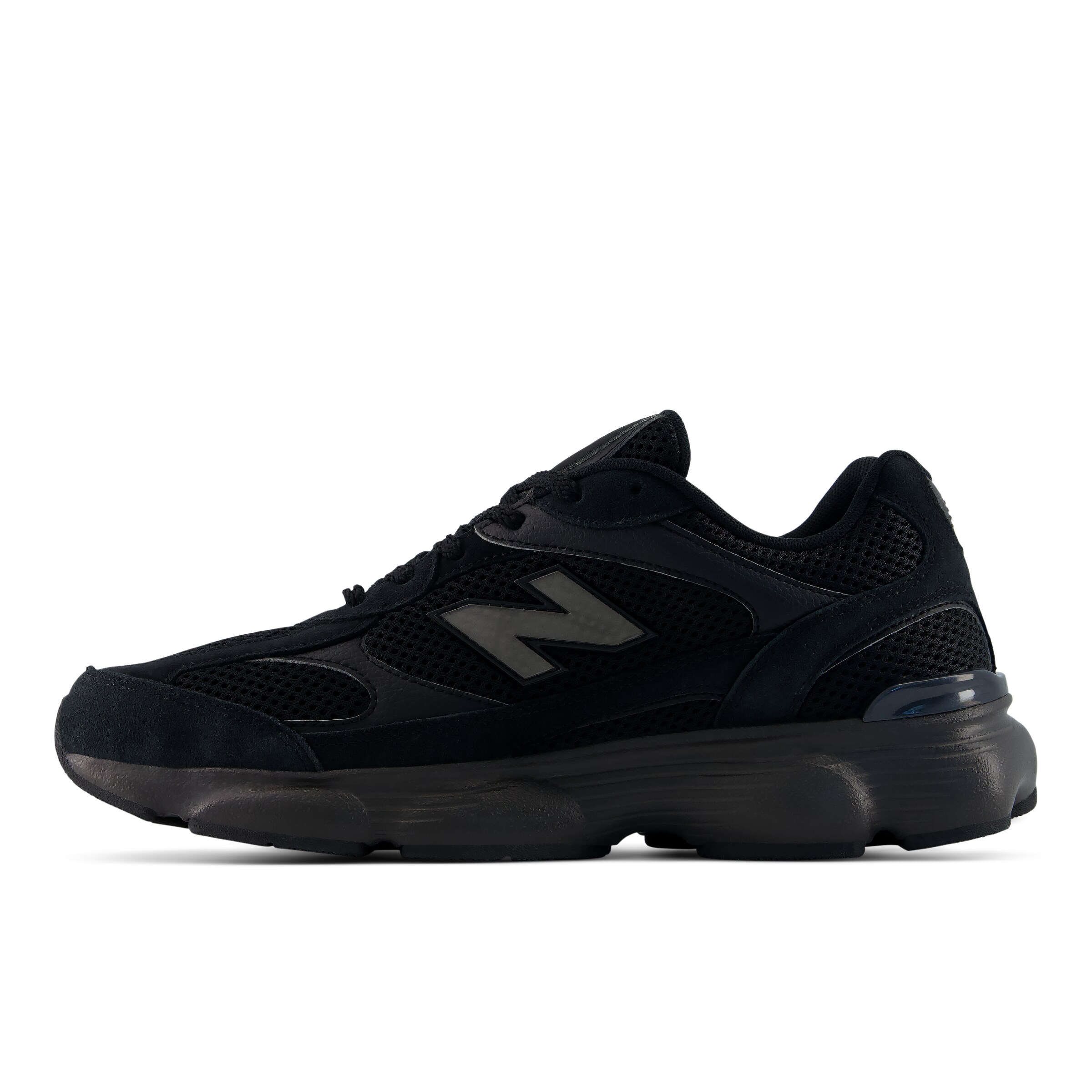 new balance Sneakers in Black