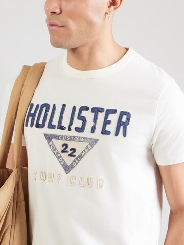 HOLLISTER T-Shirt in Beige