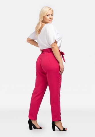 Slimfit Pantaloni 'KOSTA' di Karko in rosa
