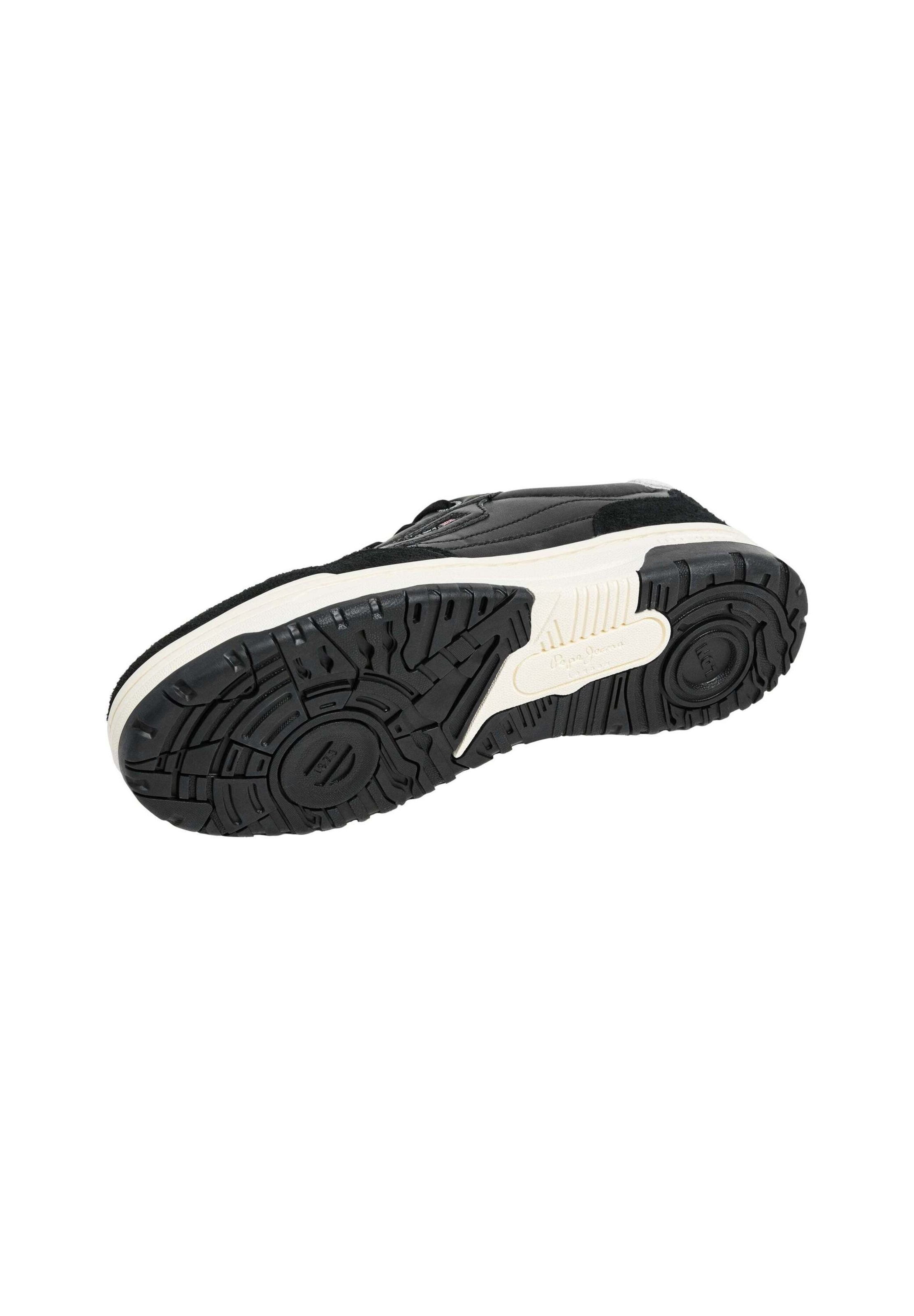 Sneaker bassa 'Chester Medal' di Pepe Jeans in nero