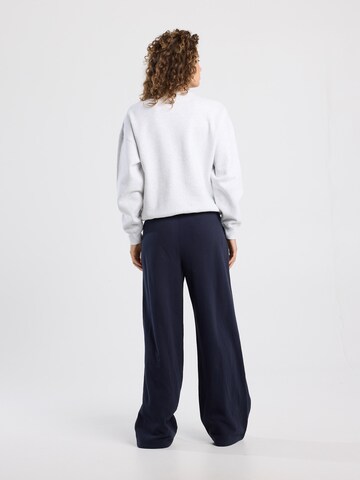 America Today Sweatshirt in Grijs