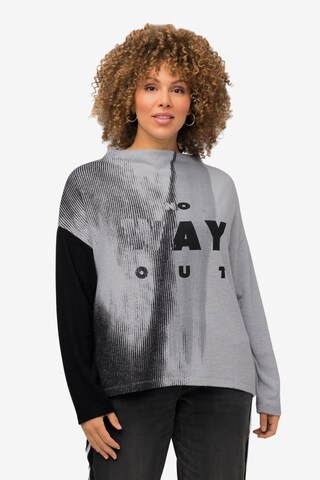 Ulla Popken Sweatshirt in Grey: front