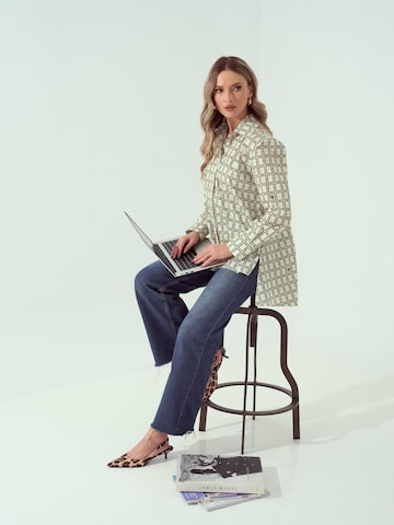 Couture de Marie Oversized shirt 'Petra' in Beige