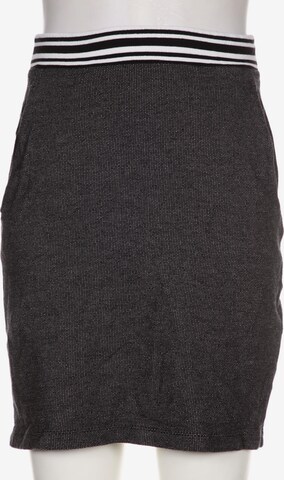 Grüne Erde Skirt in S in Grey: front