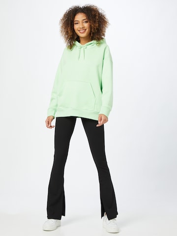 WEEKDAY Sweatshirt 'Alisa' in Grün