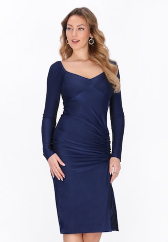 faina - Vestido em azul: frente