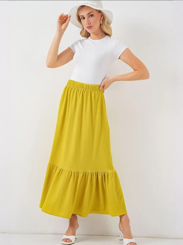 Bigdart Skirt in Yellow: front