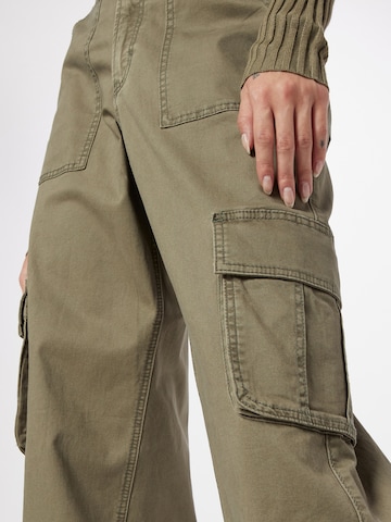 HOLLISTER Široke hlačnice Kargo hlače | zelena barva