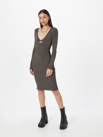 Rochie 'EUGENIA' de la IRO pe maro: față