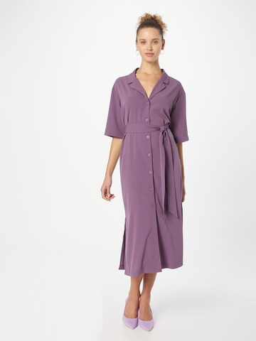 Robe-chemise Monki en violet : devant