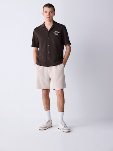 Next Regular fit Skjorta i brun