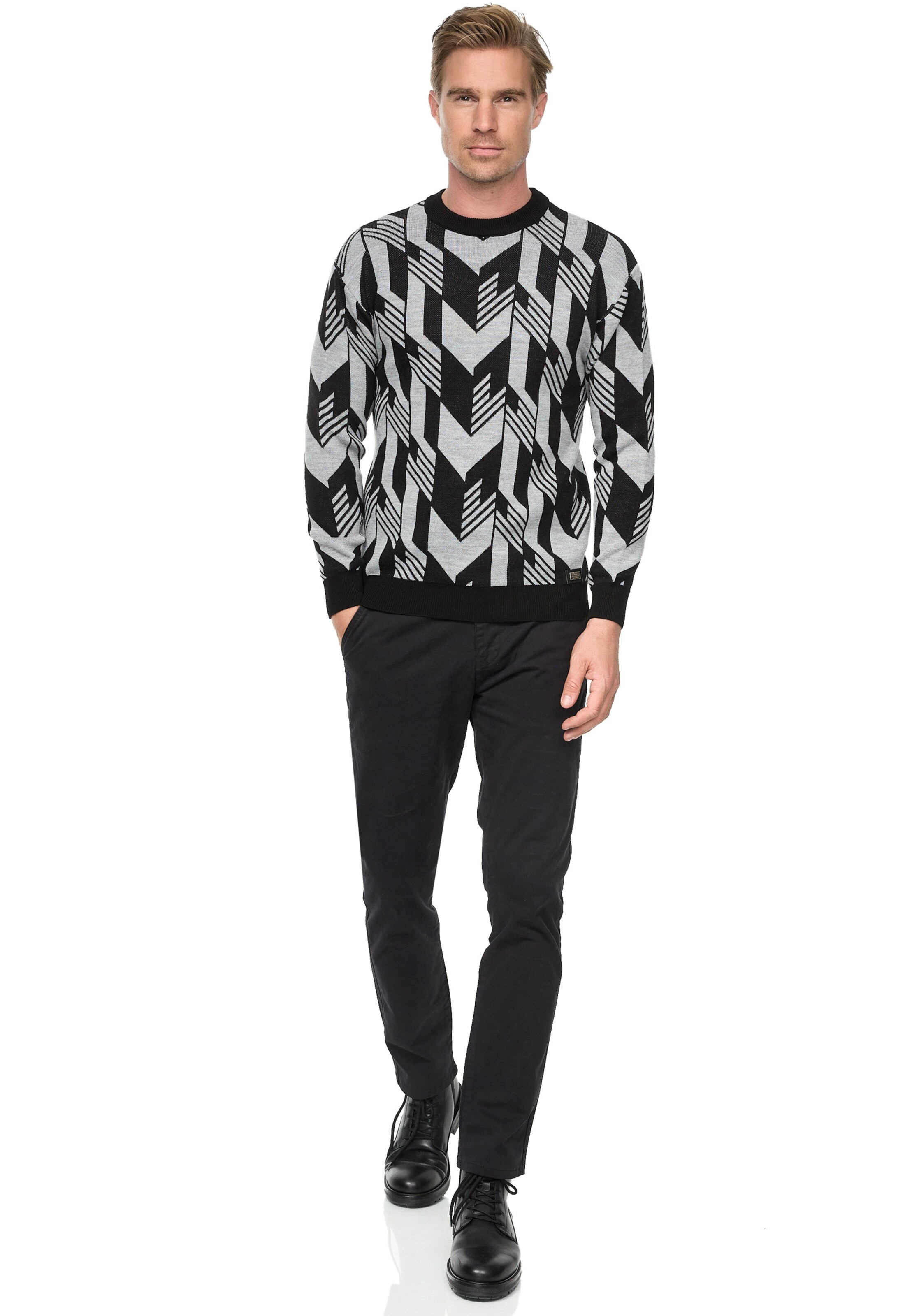 Rusty Neal Pullover in Schwarz