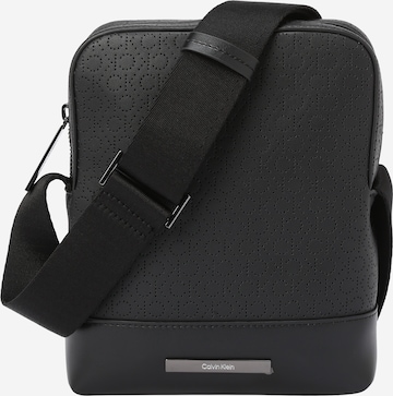 Calvin Klein Skuldertaske i sort: forside