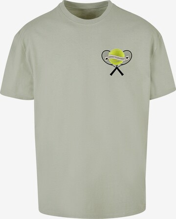 Merchcode Shirt 'Tennis Tournament' in Groen: voorkant