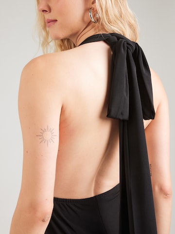 Salopeta 'Malina' de la ABOUT YOU pe negru