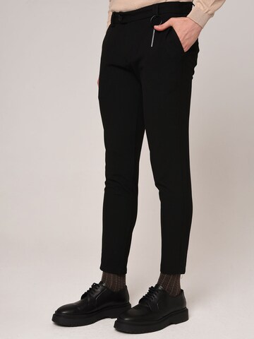 Slimfit Pantaloni di Antioch in nero