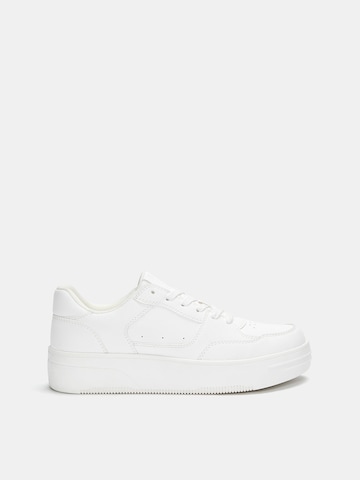 Pull&Bear Platform trainers in White