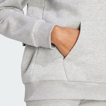 Sweat-shirt 'Essentials' ADIDAS SPORTSWEAR en gris