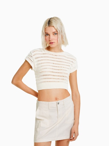 Bershka Skirt in White: front