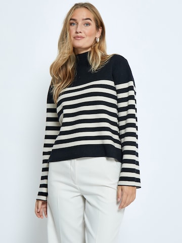 minus Sweater 'Lupi' in Black: front