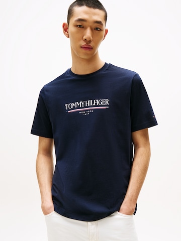 TOMMY HILFIGER T-shirt i blå: framsida