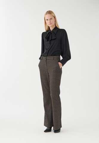 Regular Pantalon 'Rihannadea' Dea Kudibal en noir