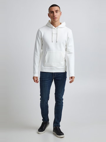 Sweat-shirt 'CFSinius' Casual Friday en blanc