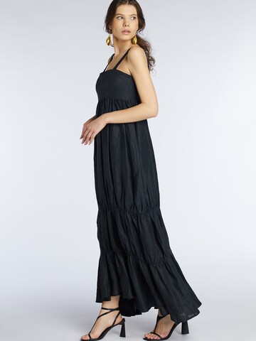 KAN - Vestido 'NIGHTINGALE' en negro