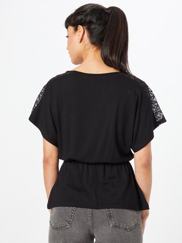 ABOUT YOU Shirt 'Christina' in Schwarz