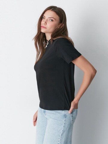 C&City T-Shirt in Schwarz