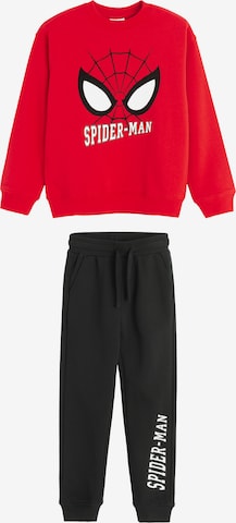 Cool Club Setti värissä punainen: etupuoli