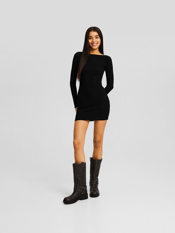 Bershka Kleid in Schwarz