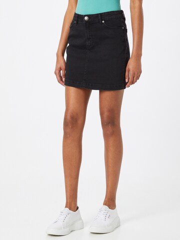 Urban Classics Skirt in Black: front