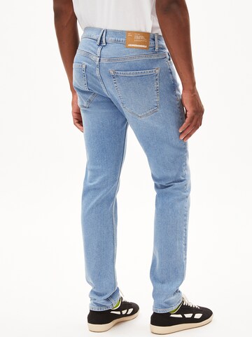 ARMEDANGELS Slimfit Jeans 'IAAN' in Blauw