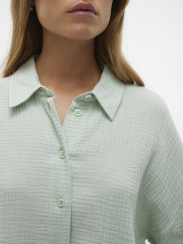 Camicia da donna 'NATALI' di VERO MODA in verde