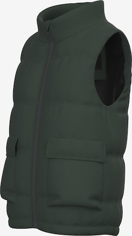 NAME IT Vest in Green