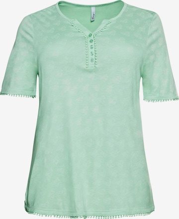 SHEEGO Shirt in Green: front