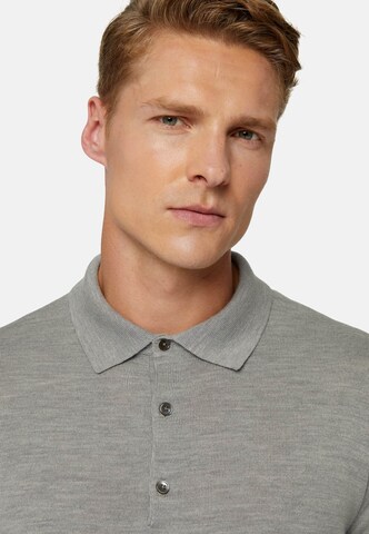 Pullover di Boggi Milano in grigio