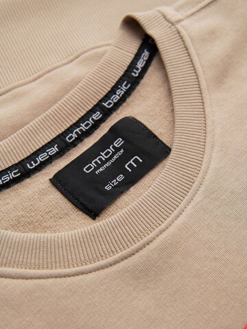 Ombre Sweatshirt in Beige