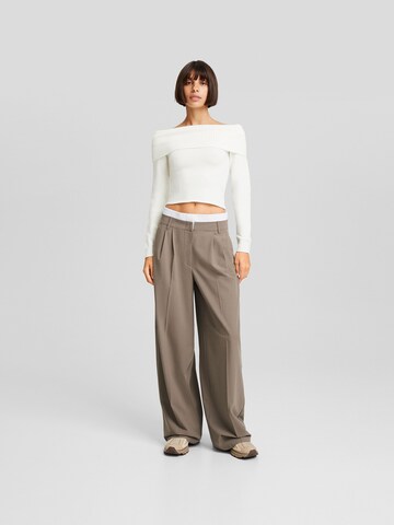 Bershka Wide leg Pleat-Front Pants in Brown