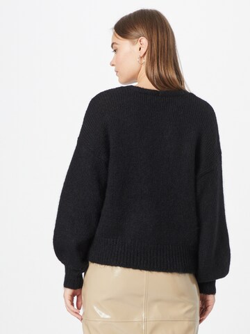 Pullover di Y.A.S in nero