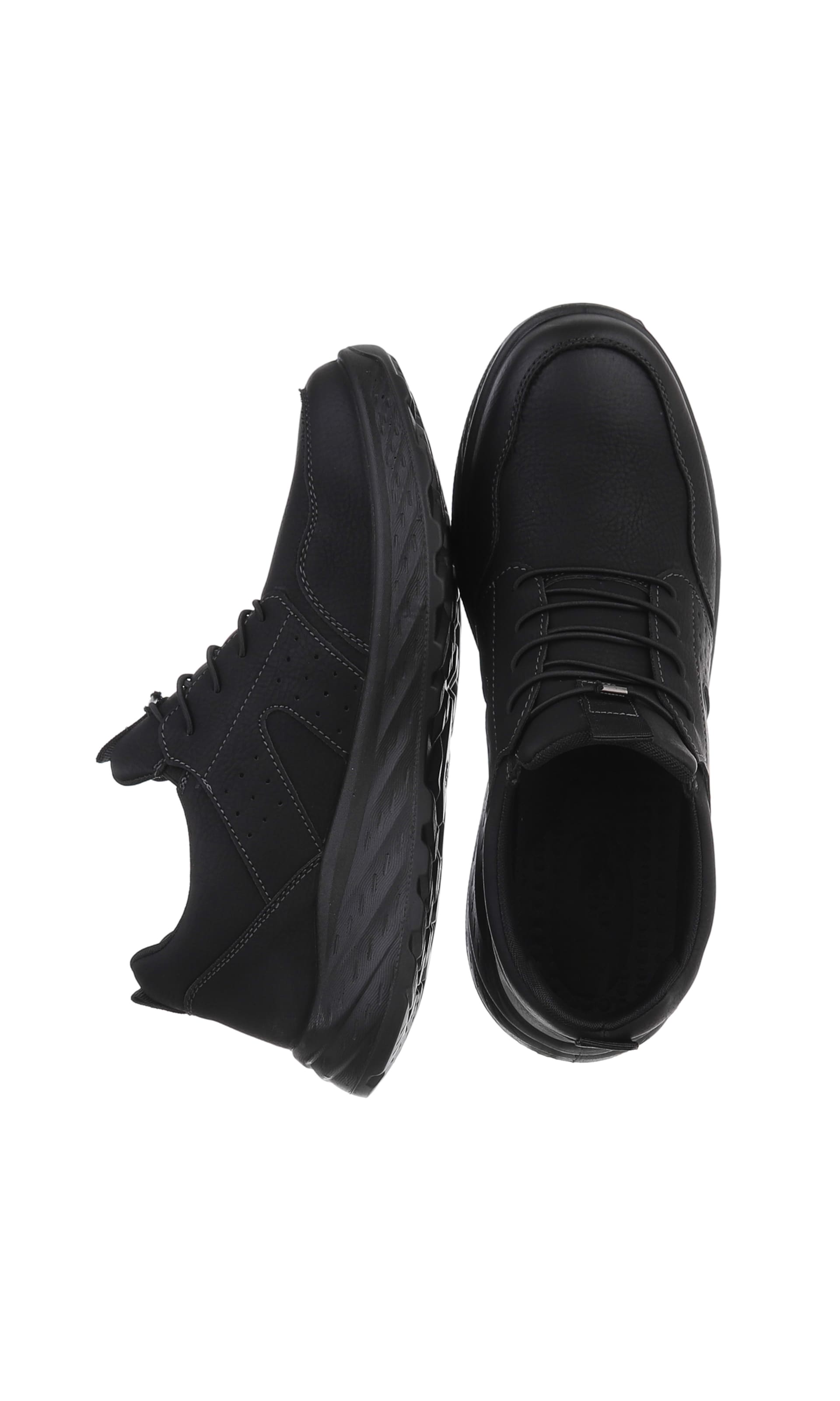CoolWalk Sneakers in Black