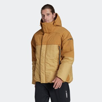 ADIDAS TERREX Outdoorjas in Bruin: voorkant