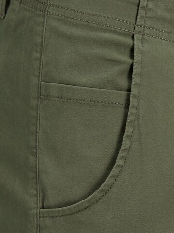 regular Pantaloni cargo di JACK & JONES in verde