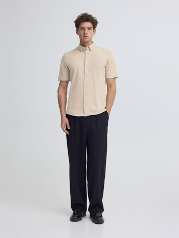 Coupe slim Chemise ' CFFolke ' Casual Friday en beige