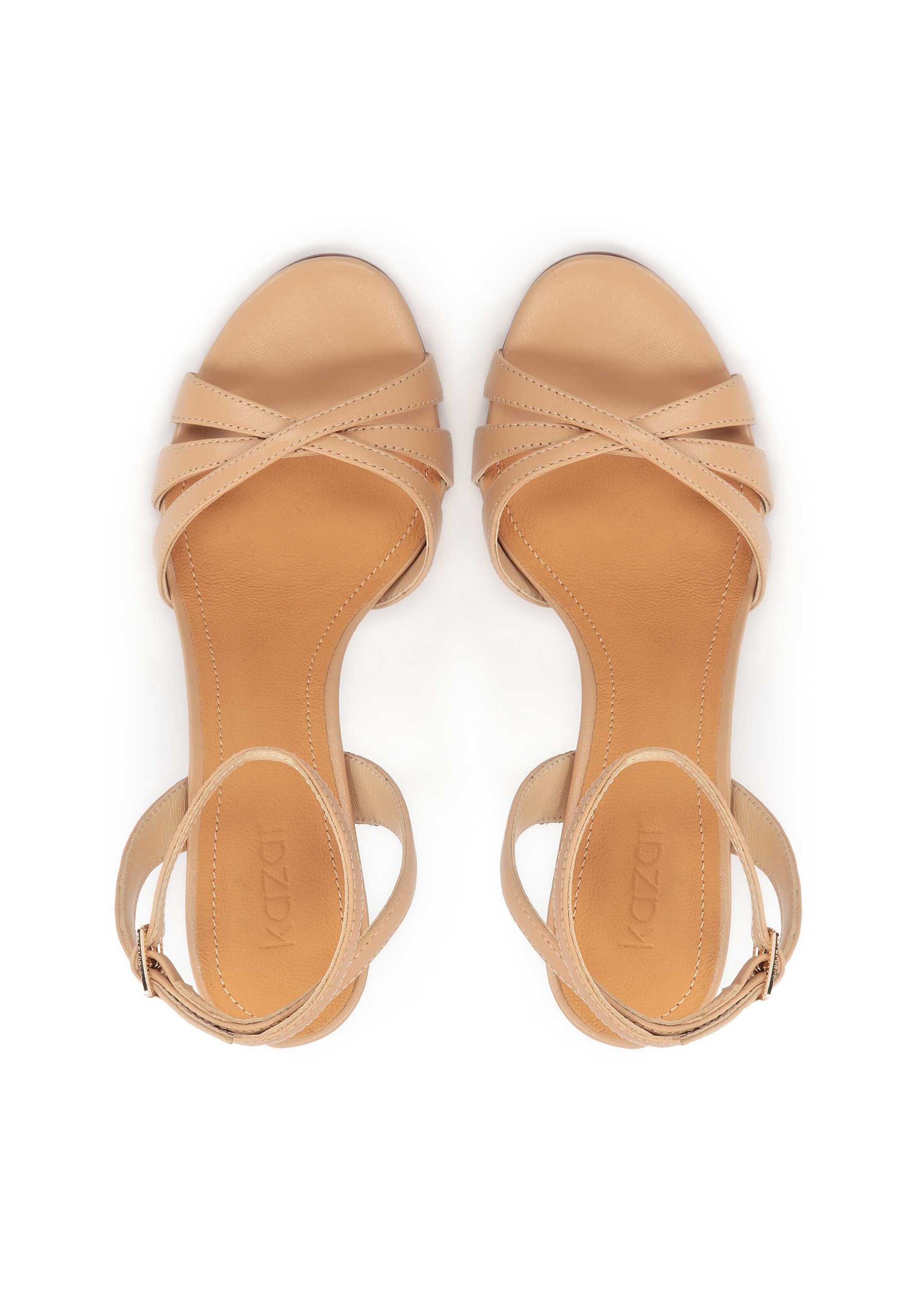 Kazar - Sandálias com tiras em bege