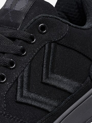 Hummel Sneakers 'Play' in Black