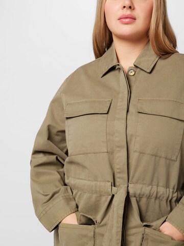 Veste mi-saison Dorothy Perkins Curve en vert