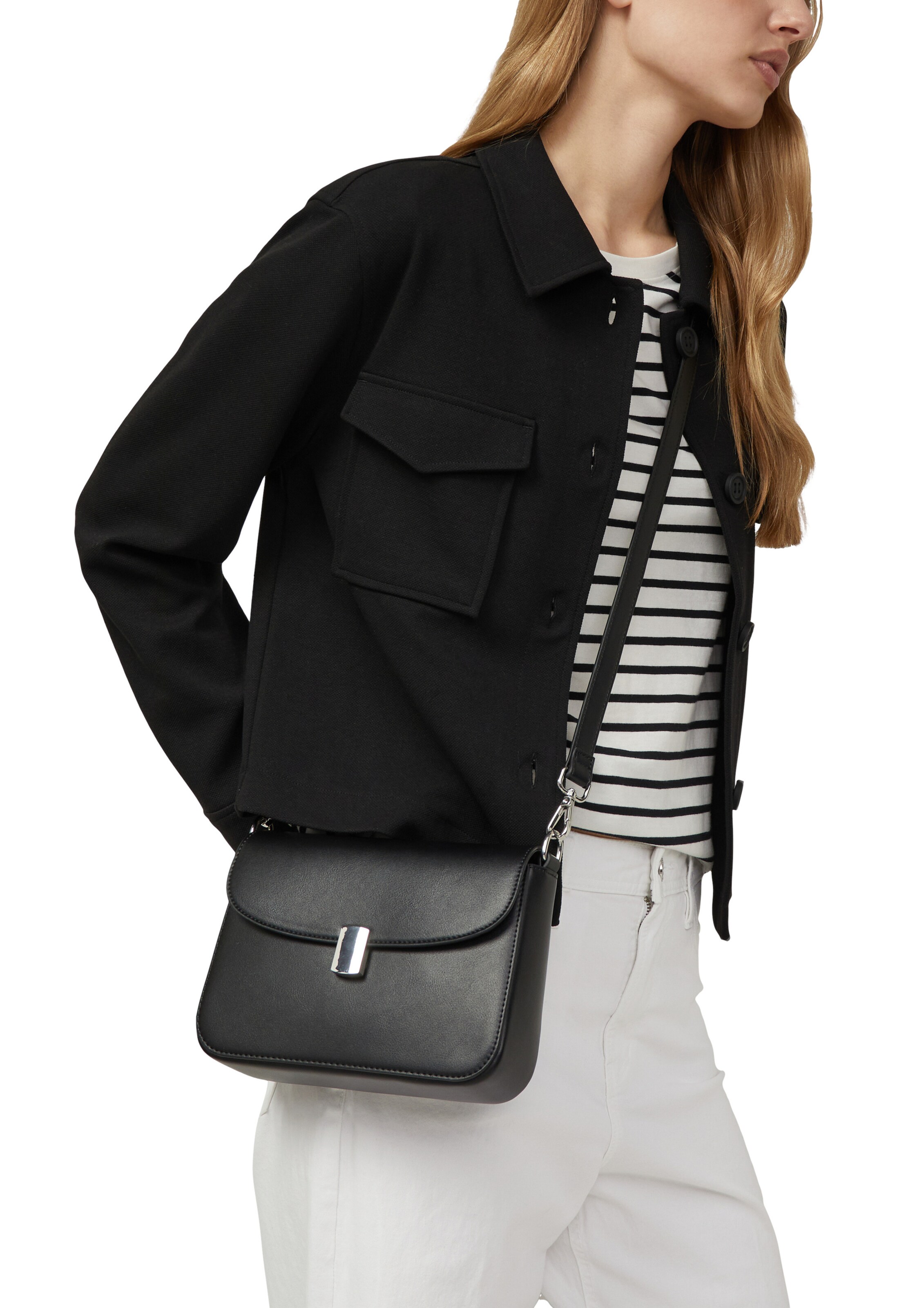 s.Oliver Crossbody bag in Black
